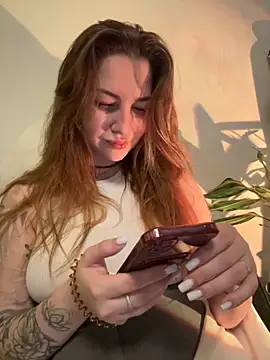 MayaMystic online show from November 21, 2025, 1:10 pm