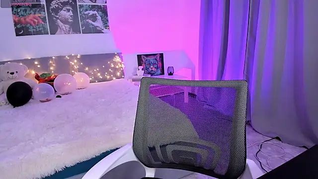 Snapshot of Lissa_Meow_ chatting on November 20, 2025, 1:50 am Lissa Meow online show from November 20, 2025, 1:50 am