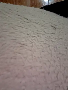 carmelbbyx22 online show from April 17, 2026, 1:14 pm