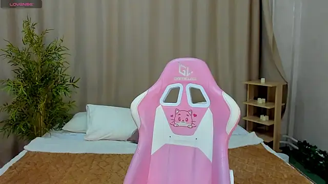 Snapshot of Cheryl__Brown chatting on January 9, 2026, 1:30 am Cheryl Brown online show from January 9, 2026, 1:30 am