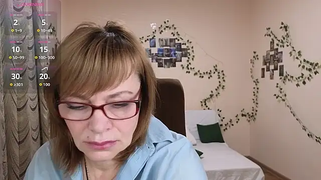 Snapshot of Miss_Moren chatting on November 24, 2025, 4:34 am Miss Moren online show from November 24, 2025, 4:34 am