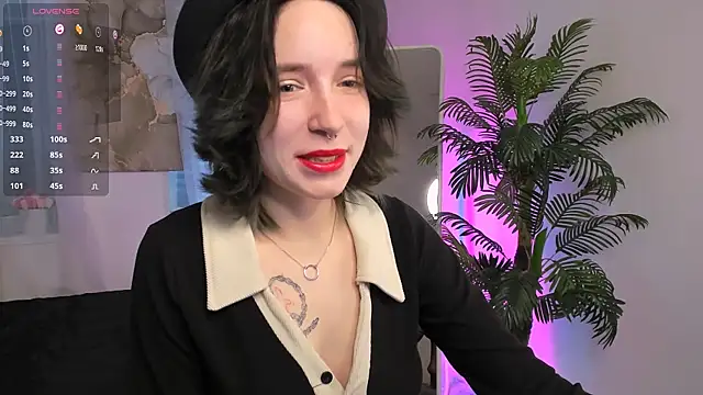 Snapshot of lilithlunna chatting on February 1, 2025, 10:44 pm lilithlunna online show from February 1, 2025, 10:44 pm