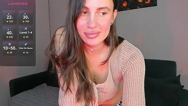 imMolly11 online show from February 18, 2025, 1:22 pm