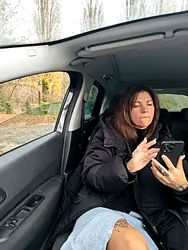 Snapshot of sansan2411 chatting on November 2, 2025, 1:35 pm sansan2411 online show from November 2, 2025, 1:35 pm