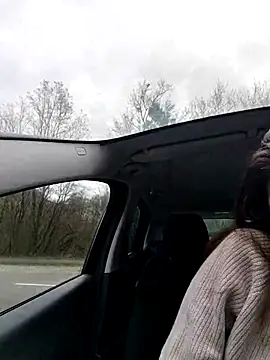 Snapshot of sansan2411 chatting on December 5, 2025, 2:36 pm sansan2411 online show from December 5, 2025, 2:36 pm