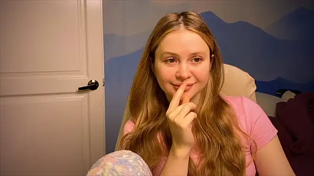 IlonaMurf online show from October 20, 2025, 7:20 am