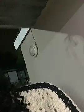 teddy04 online show from February 18, 2025, 5:10 pm