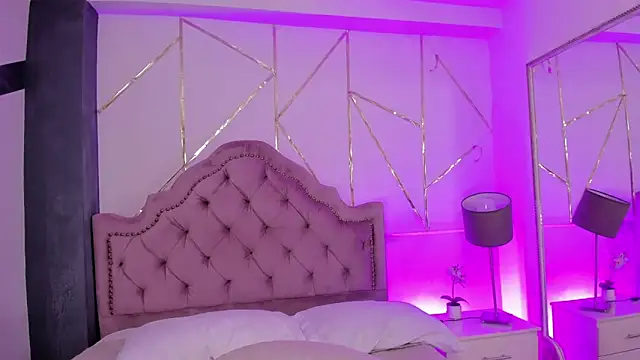 RoseCassie online show from January 27, 2025, 7:13 pm