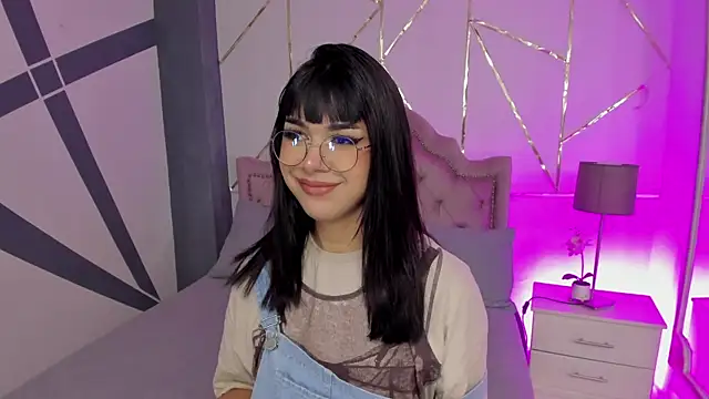 RoseCassie online show from February 4, 2025, 1:16 pm