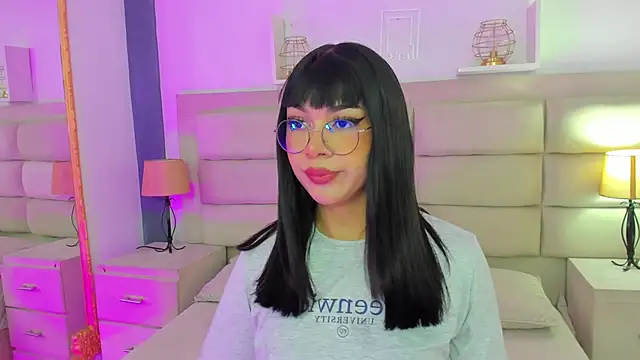 RoseCassie online show from February 20, 2025, 1:19 pm