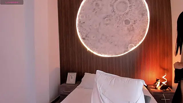 RoseCassie online show from January 5, 2026, 5:27 pm