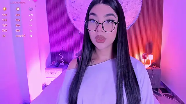 Snapshot of RoseCassie chatting on June 16, 2026, 1:25 pm RoseCassie online show from June 16, 2026, 1:25 pm