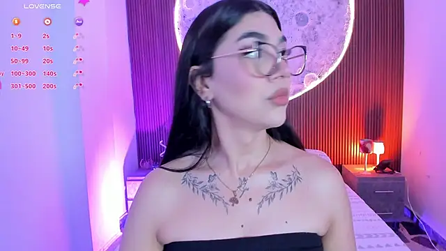 Snapshot of RoseCassie chatting on June 18, 2026, 1:59 pm RoseCassie online show from June 18, 2026, 1:59 pm