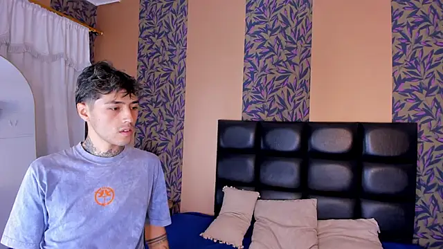 Snapshot of hinata_itachi chatting on February 28, 2026, 4:02 am hinata itachi online show from February 28, 2026, 4:02 am