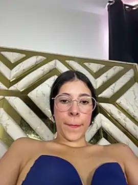 evaFiore online show from July 7, 2026, 8:13 pm
