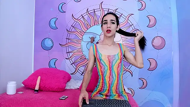 Mariana 16  online show from November 14, 2025, 2:05 pm