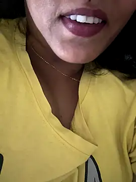 Snapshot of priyadevi17 chatting on October 19, 2025, 8:42 pm priyadevi17 online show from October 19, 2025, 8:42 pm