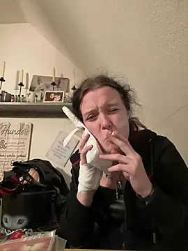 Snapshot of milabandolero chatting on January 13, 2025, 6:27 pm milabandolero online show from January 13, 2025, 6:27 pm