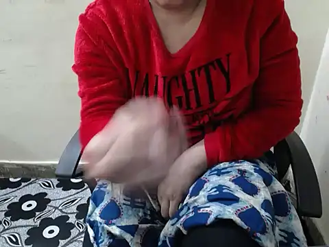 GirlModel7598 online show from December 18, 2024, 7:30 pm