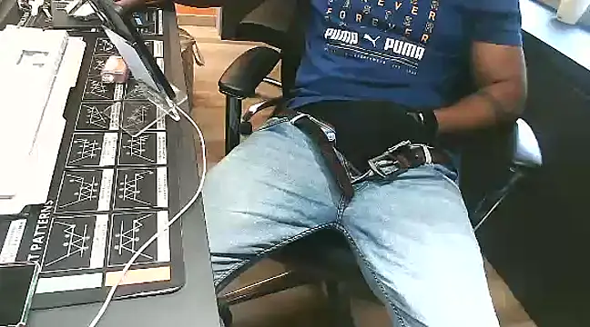 Snapshot of Nil_Talreja chatting on January 21, 2025, 7:58 am Nil Talreja online show from January 21, 2025, 7:58 am