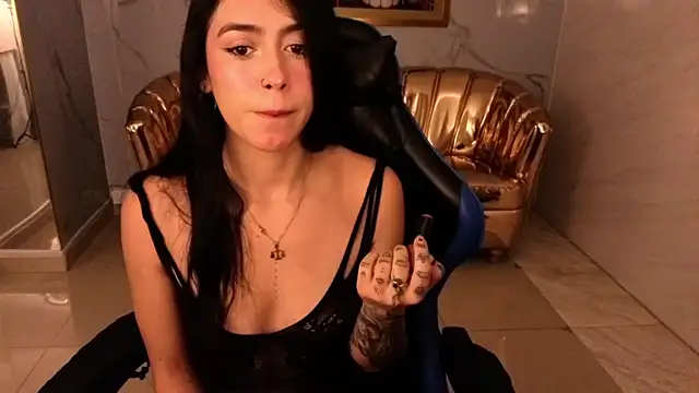 Snapshot of honey_torres_sub chatting on February 23, 2026, 1:30 pm honey torres sub online show from February 23, 2026, 1:30 pm