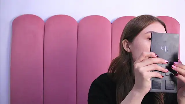 Daisha Riley online show from January 17, 2025, 12:52 pm