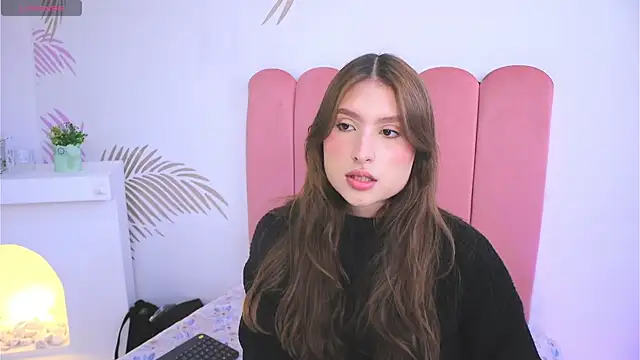 Daisha Riley online show from February 19, 2025, 12:22 pm