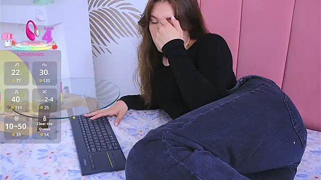 Daisha Riley online show from February 27, 2025, 6:31 pm