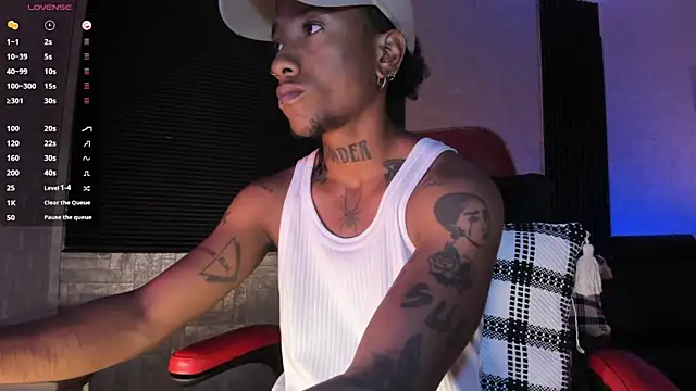 Snapshot of JhonyMiller_ chatting on February 13, 2026, 11:56 pm JhonyMiller online show from February 13, 2026, 11:56 pm