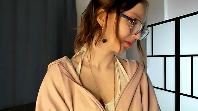 EIviaForland online show from December 27, 2024, 4:04 am