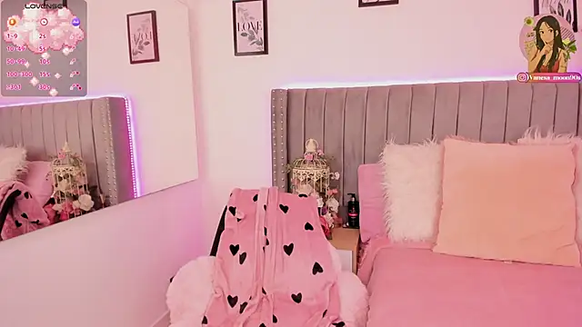 Snapshot of vanesa_moon__ chatting on December 14, 2025, 1:55 am vanesa moon online show from December 14, 2025, 1:55 am