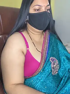 FlatVincy4 online show from December 18, 2025, 4:07 am