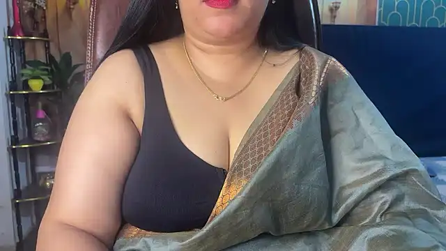 FlatVincy4 online show from March 15, 2026, 7:47 am