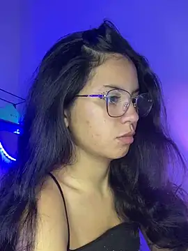 Rosita forever  online show from February 13, 2025, 4:17 pm