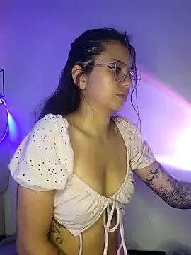 Rosita forever  online show from March 3, 2025, 8:21 pm