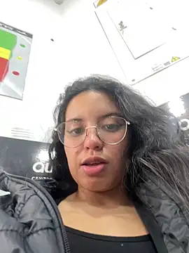 Snapshot of Rosita_forever_ chatting on March 18, 2026, 8:23 pm Rosita forever online show from March 18, 2026, 8:23 pm
