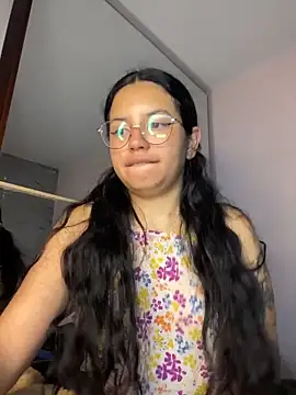 Snapshot of Rosita_forever_ chatting on May 1, 2026, 9:14 am Rosita forever online show from May 1, 2026, 9:14 am