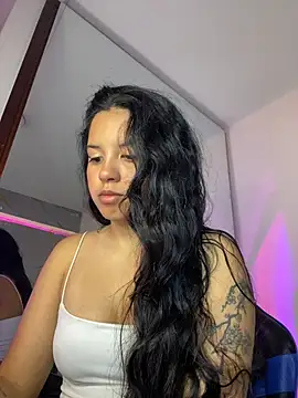 Snapshot of Rosita_forever_ chatting on May 9, 2026, 3:28 pm Rosita forever online show from May 9, 2026, 3:28 pm