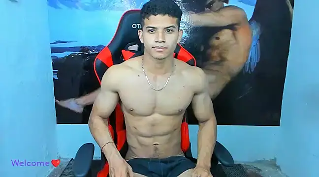 Snapshot of oliver_thompsson7 chatting on December 22, 2024, 6:37 pm oliver thompsson7 online show from December 22, 2024, 6:37 pm