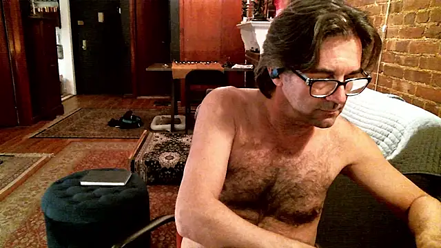 Snapshot of Johnny_Bottoms chatting on February 10, 2026, 12:37 am Johnny Bottoms online show from February 10, 2026, 12:37 am