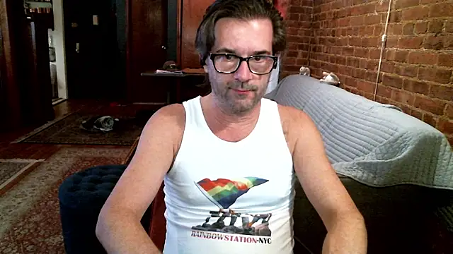 Snapshot of Johnny_Bottoms chatting on February 14, 2026, 2:36 pm Johnny Bottoms online show from February 14, 2026, 2:36 pm