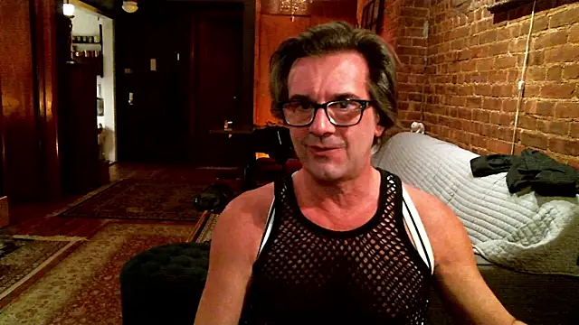 Snapshot of Johnny_Bottoms chatting on February 28, 2026, 12:33 am Johnny Bottoms online show from February 28, 2026, 12:33 am