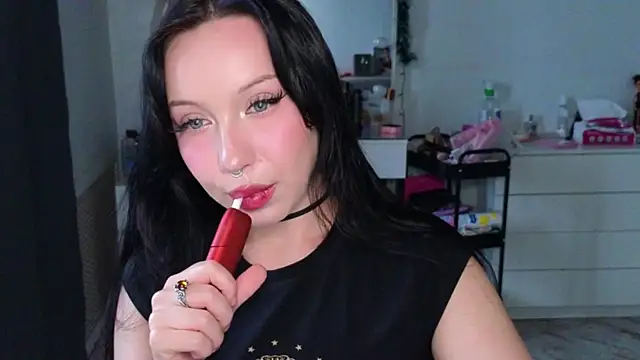 Snapshot of MoranaMissGod chatting on June 22, 2026, 12:02 pm MoranaMissGod online show from June 22, 2026, 12:02 pm