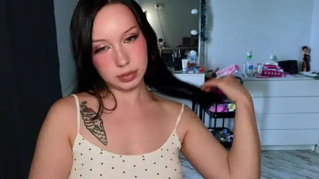 Snapshot of MoranaMissGod chatting on June 24, 2026, 2:05 pm MoranaMissGod online show from June 24, 2026, 2:05 pm