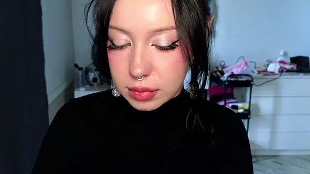 Snapshot of MoranaMissGod chatting on June 25, 2026, 1:04 pm MoranaMissGod online show from June 25, 2026, 1:04 pm