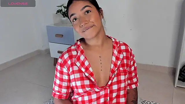 Snapshot of martina_roldam chatting on December 25, 2024, 11:53 pm martina roldam online show from December 25, 2024, 11:53 pm