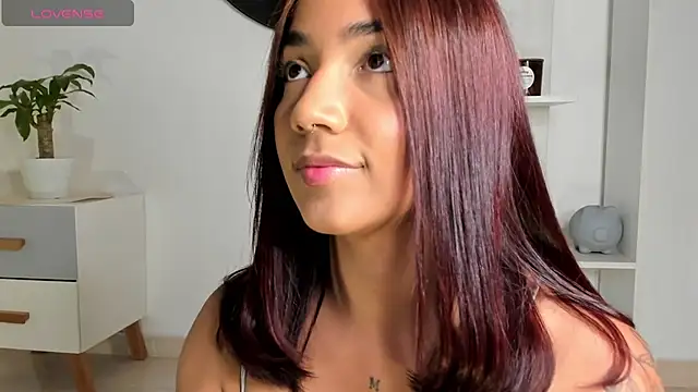 Snapshot of martina_roldam chatting on December 30, 2024, 11:38 pm martina roldam online show from December 30, 2024, 11:38 pm