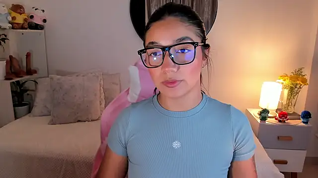 Snapshot of martina_roldam chatting on March 23, 2025, 1:53 am martina roldam online show from March 23, 2025, 1:53 am