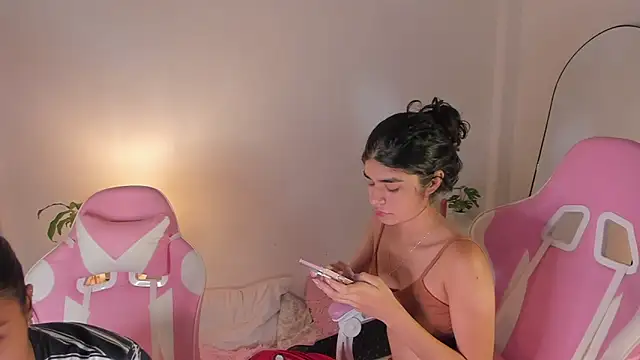 Snapshot of martina_roldam chatting on September 26, 2025, 2:37 am martina roldam online show from September 26, 2025, 2:37 am