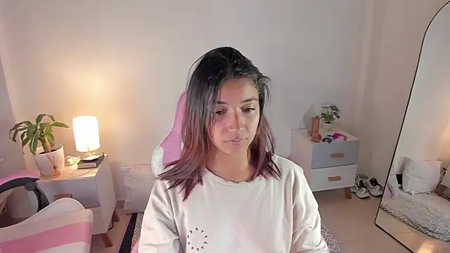 Snapshot of martina_roldam chatting on October 1, 2025, 12:16 am martina roldam online show from October 1, 2025, 12:16 am